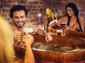 Original Beer Spa Relax In Oak Tubs